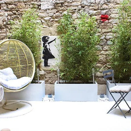 6 Bed & Breakfast Nîmes