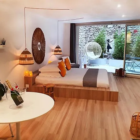 Bed & Breakfast 6 Nîmes